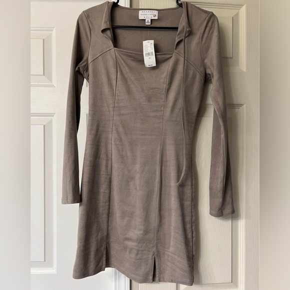 Dresses & Skirts - Taupe Velvet Dress XS